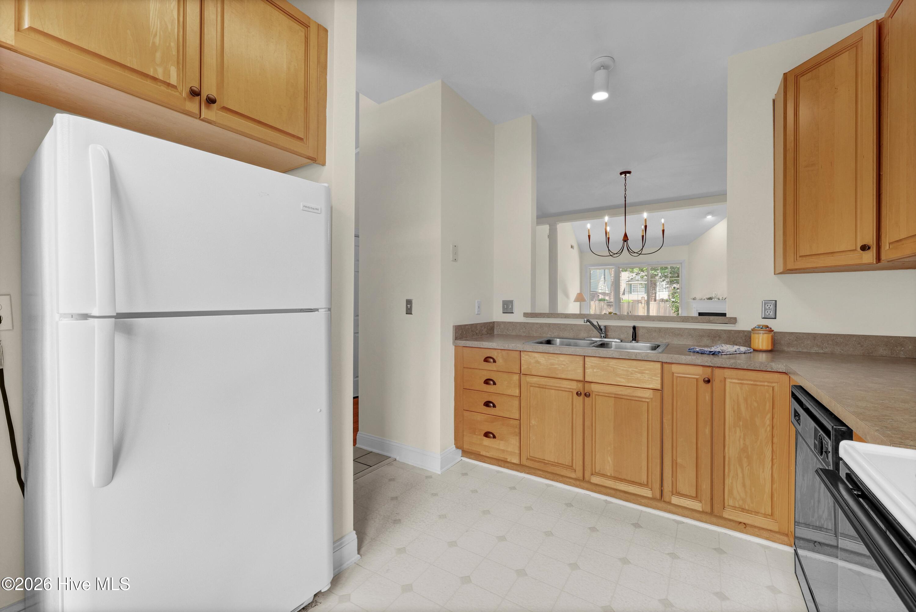 233 Racine Drive 38 Property Photo 6