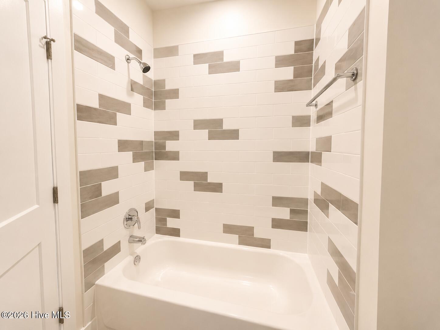 111 Railroad Avenue 604 Property Photo 17