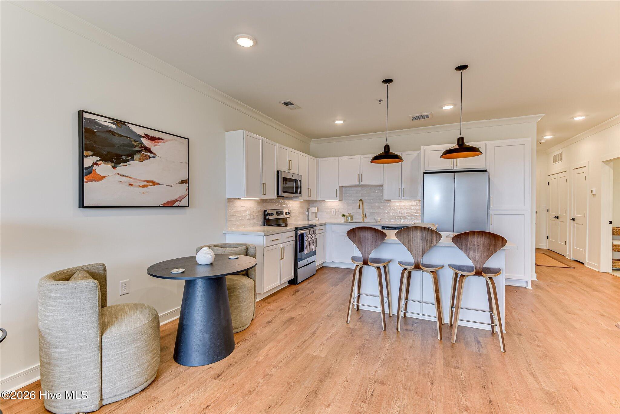 111 Railroad Avenue 604 Property Photo 25