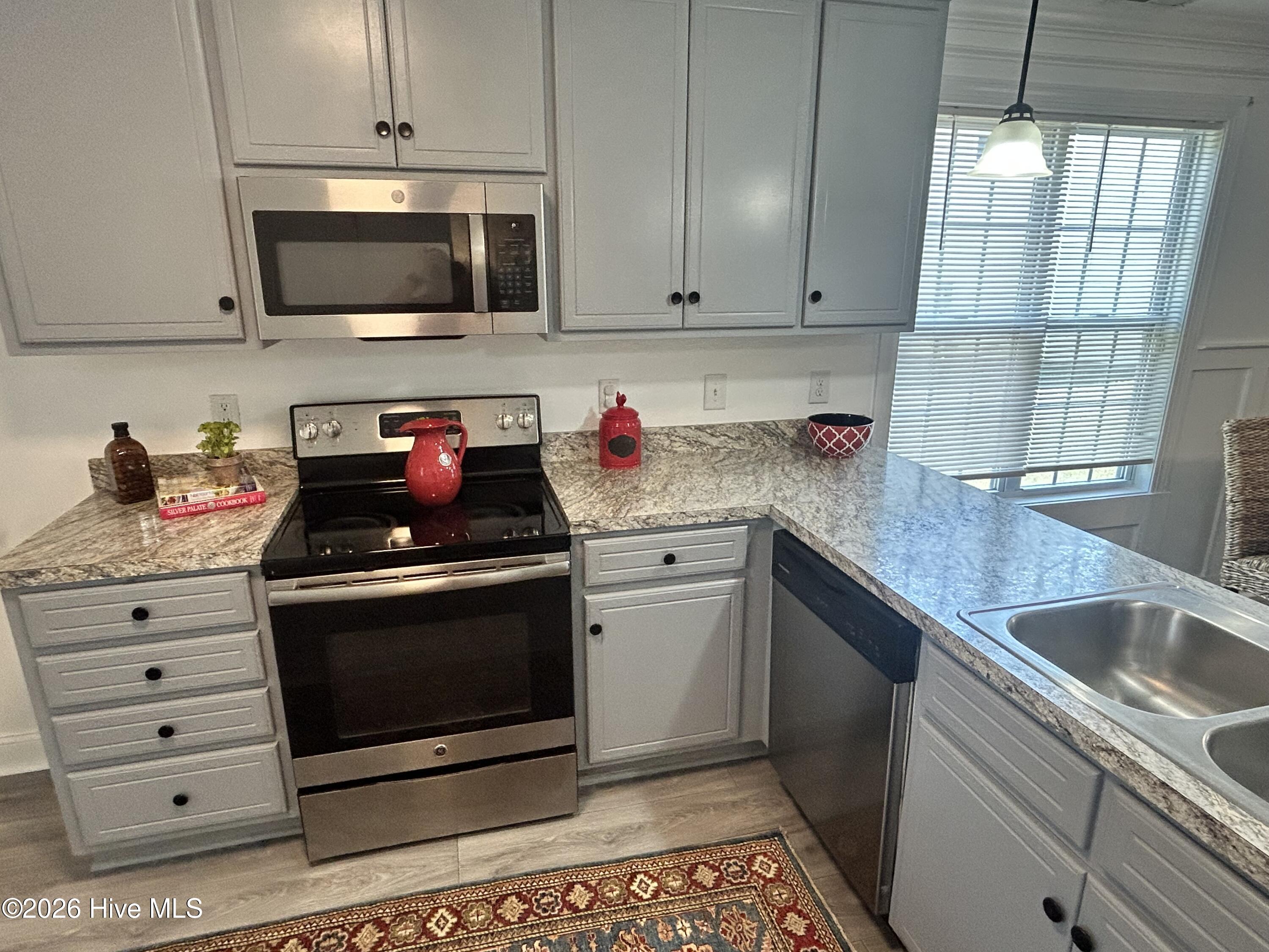 2016 Creek Road Property Photo 5