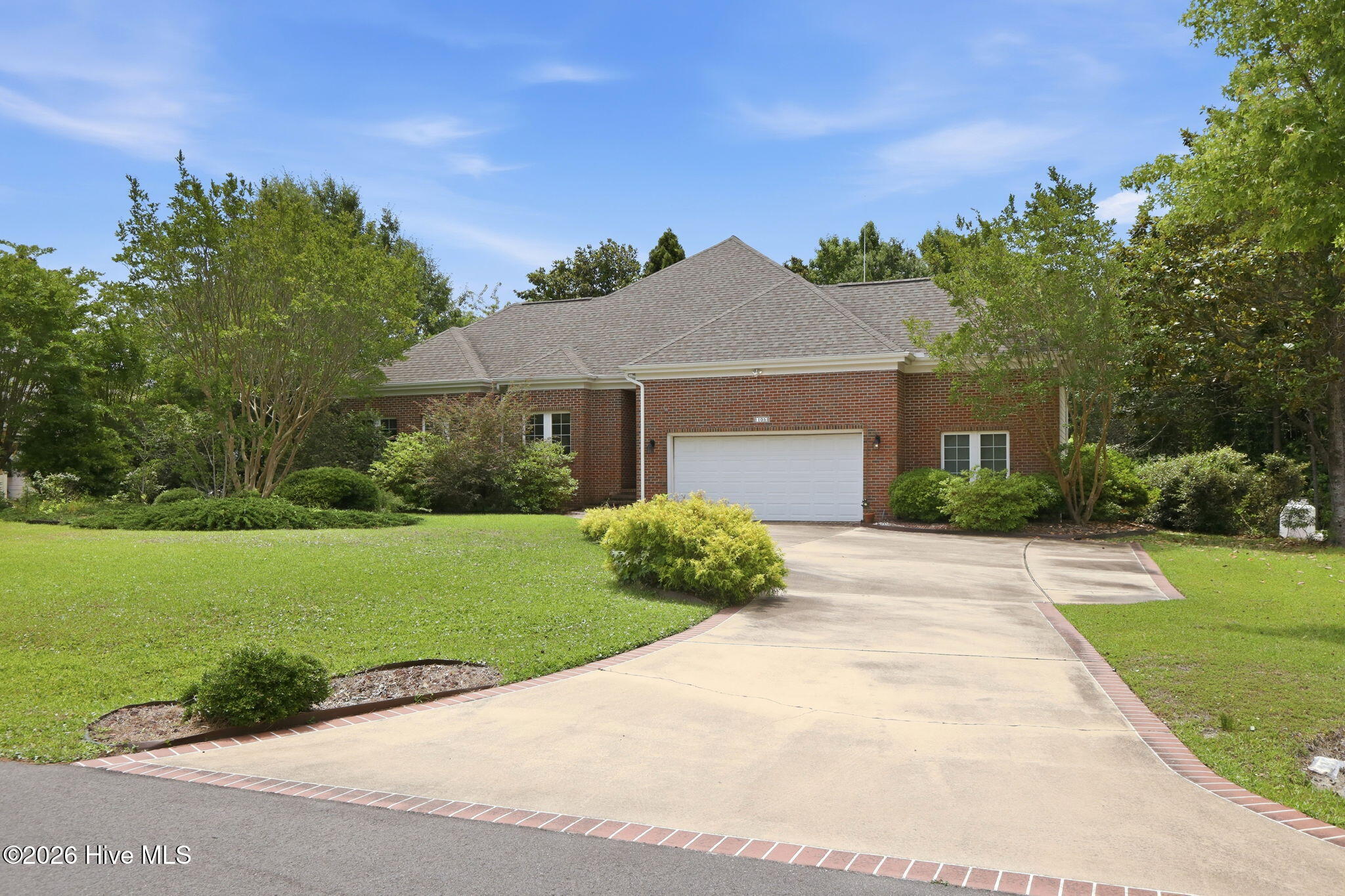 105 Pine Bluff Drive Property Photo 3