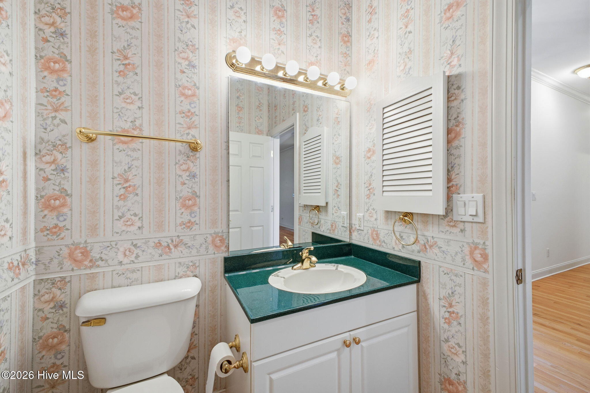 105 Pine Bluff Drive Property Photo 9