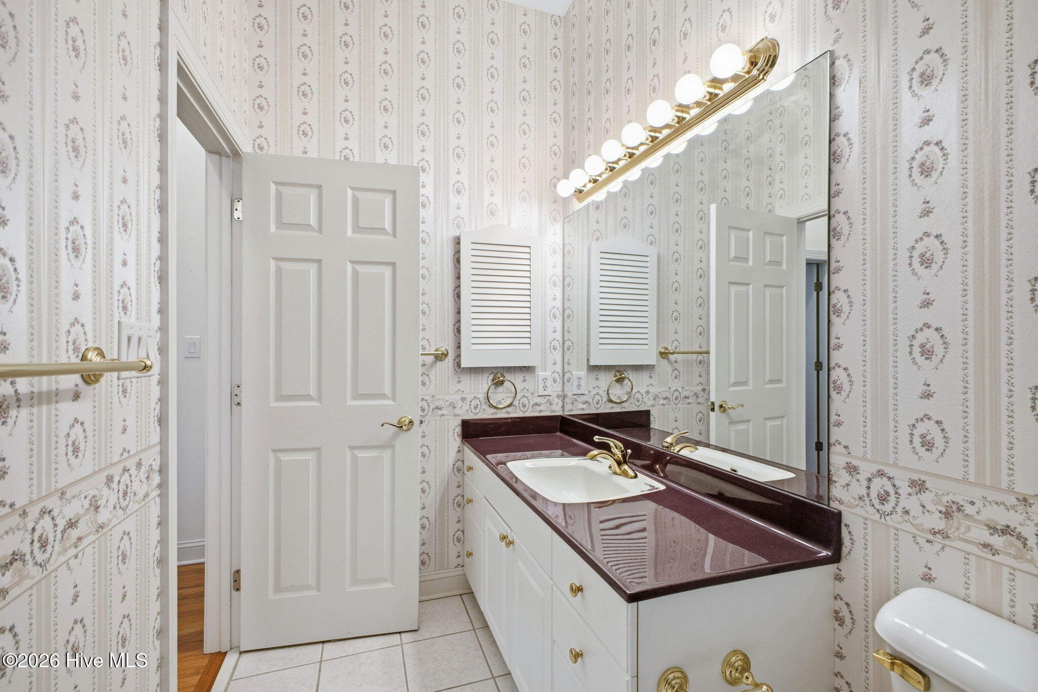 105 Pine Bluff Drive Property Photo 10
