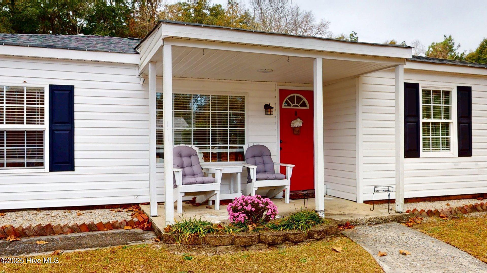 276 Edgewood Terrace Drive Property Photo 1