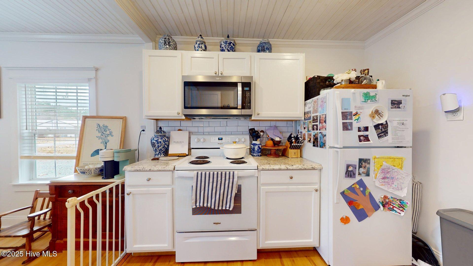 276 Edgewood Terrace Drive Property Photo 7