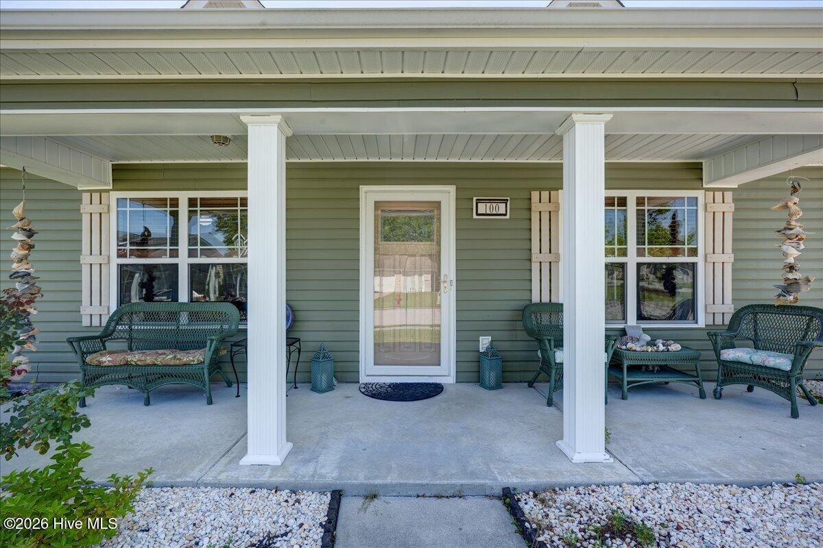 100 Bandon Drive Property Photo 6