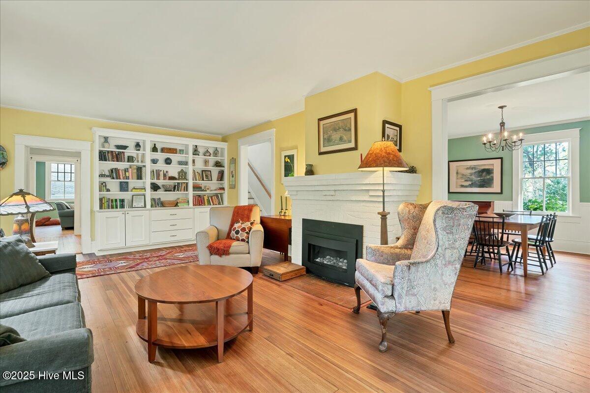 260 N Ridge Street Property Photo 8