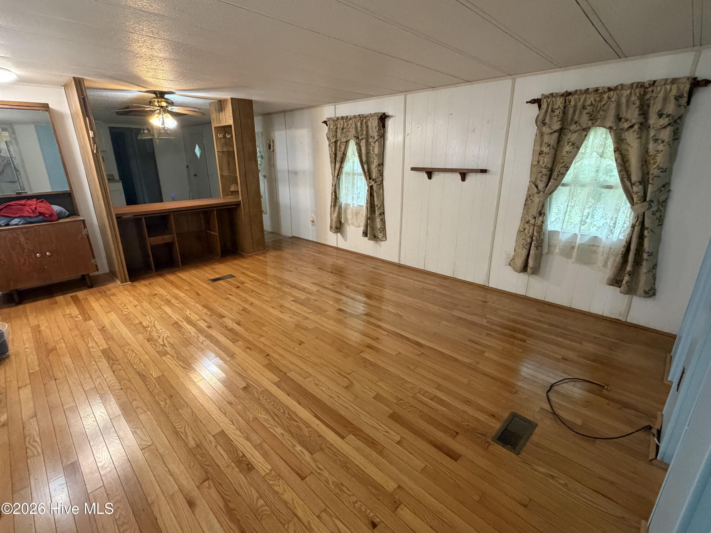 402 Pelletier Street Property Photo 10