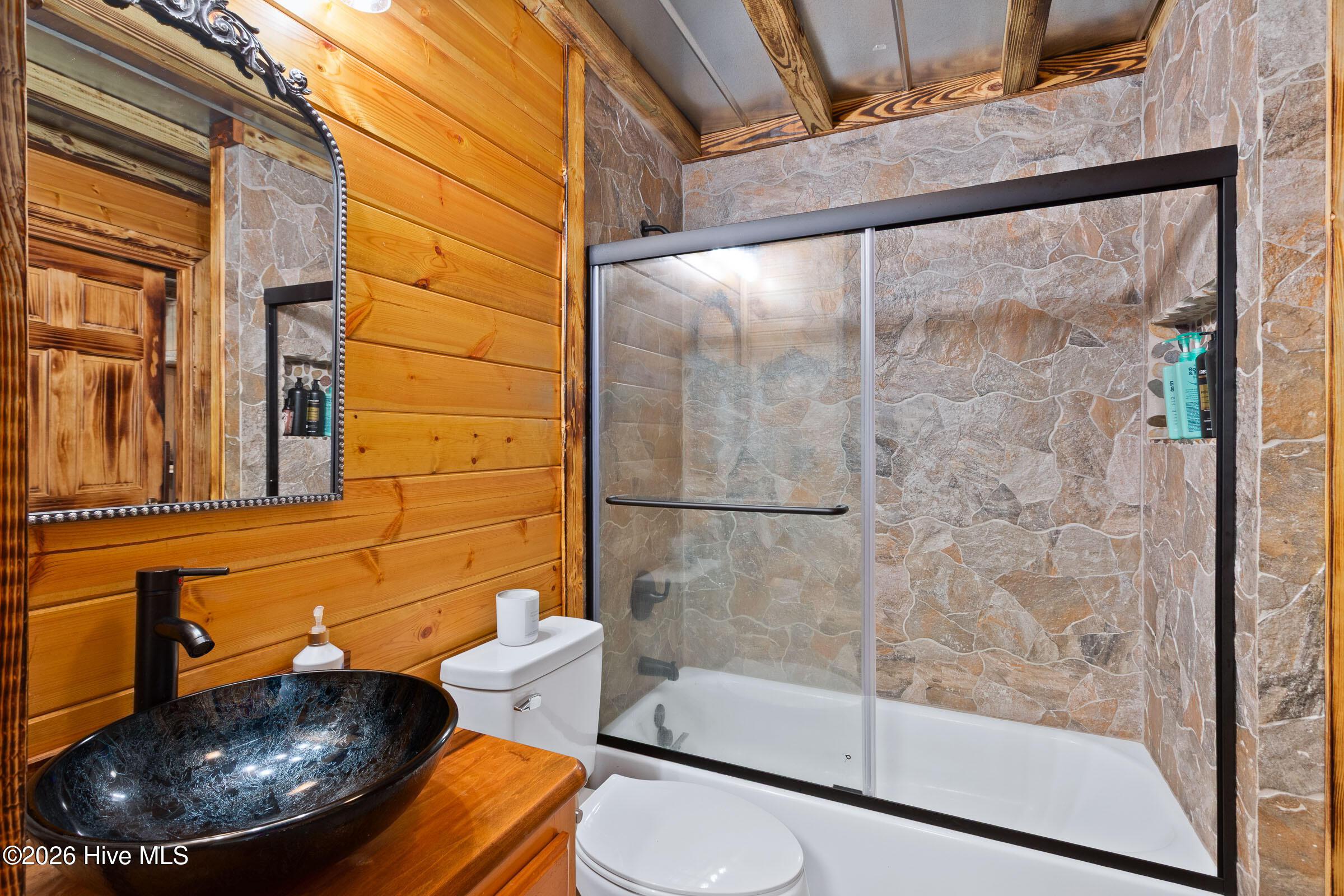 349 Chalet Circle Property Photo 11