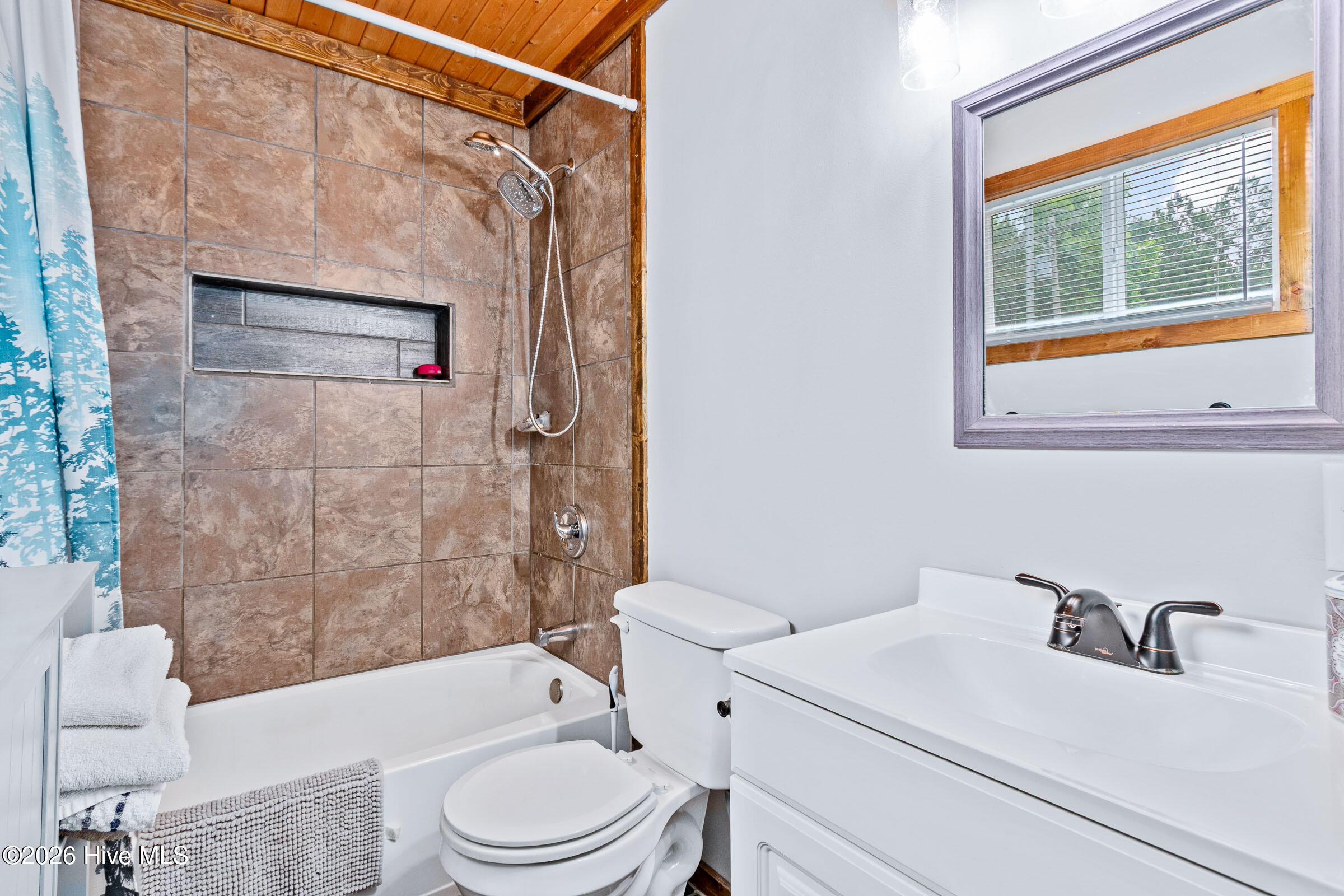 349 Chalet Circle Property Photo 22