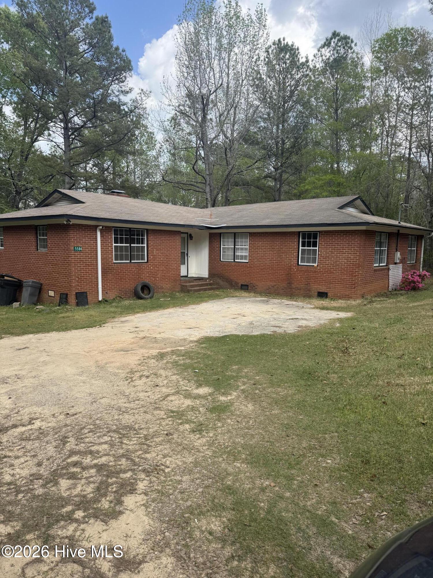 5584 Rosemont Drive Property Photo 1