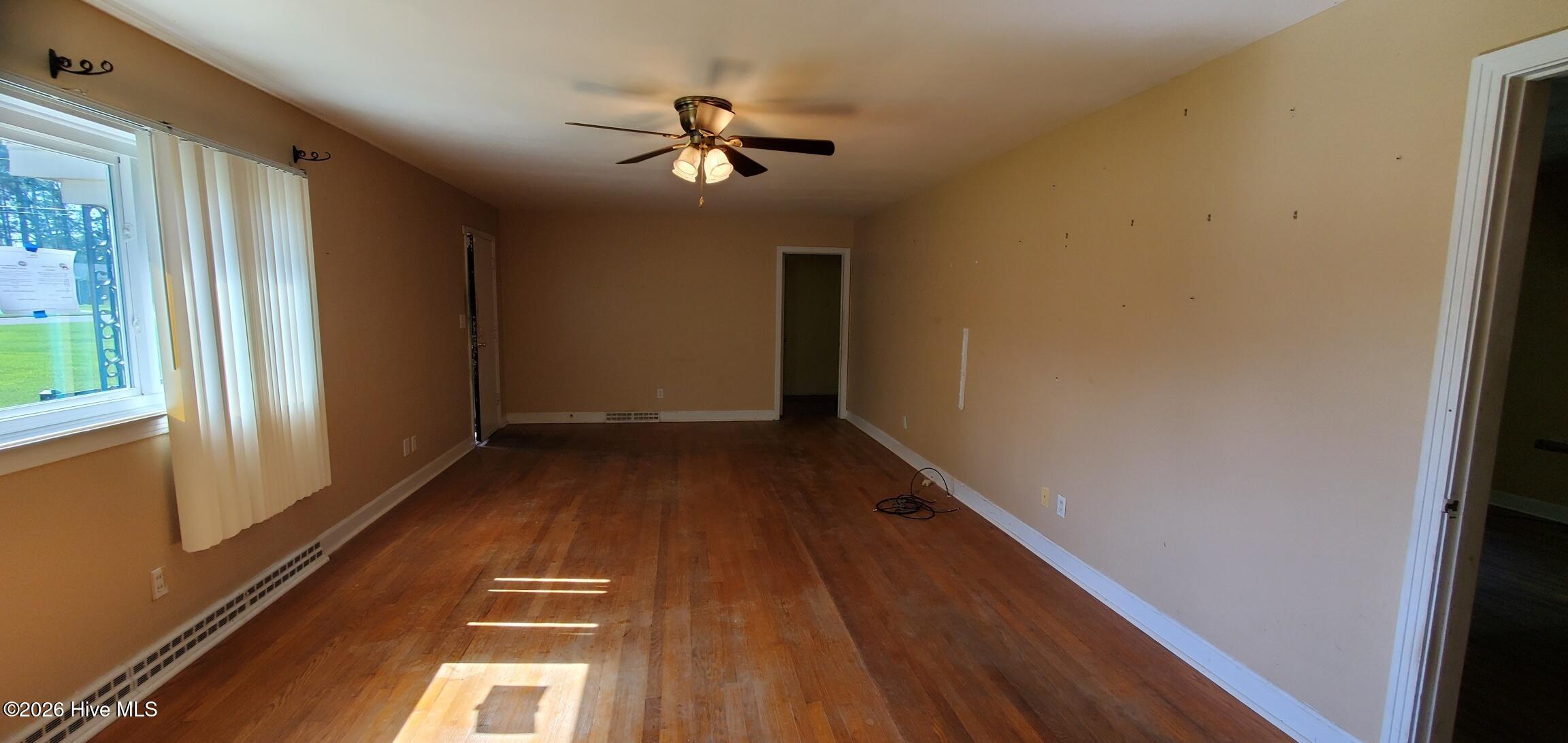 505 Lakeview Drive Property Photo 6