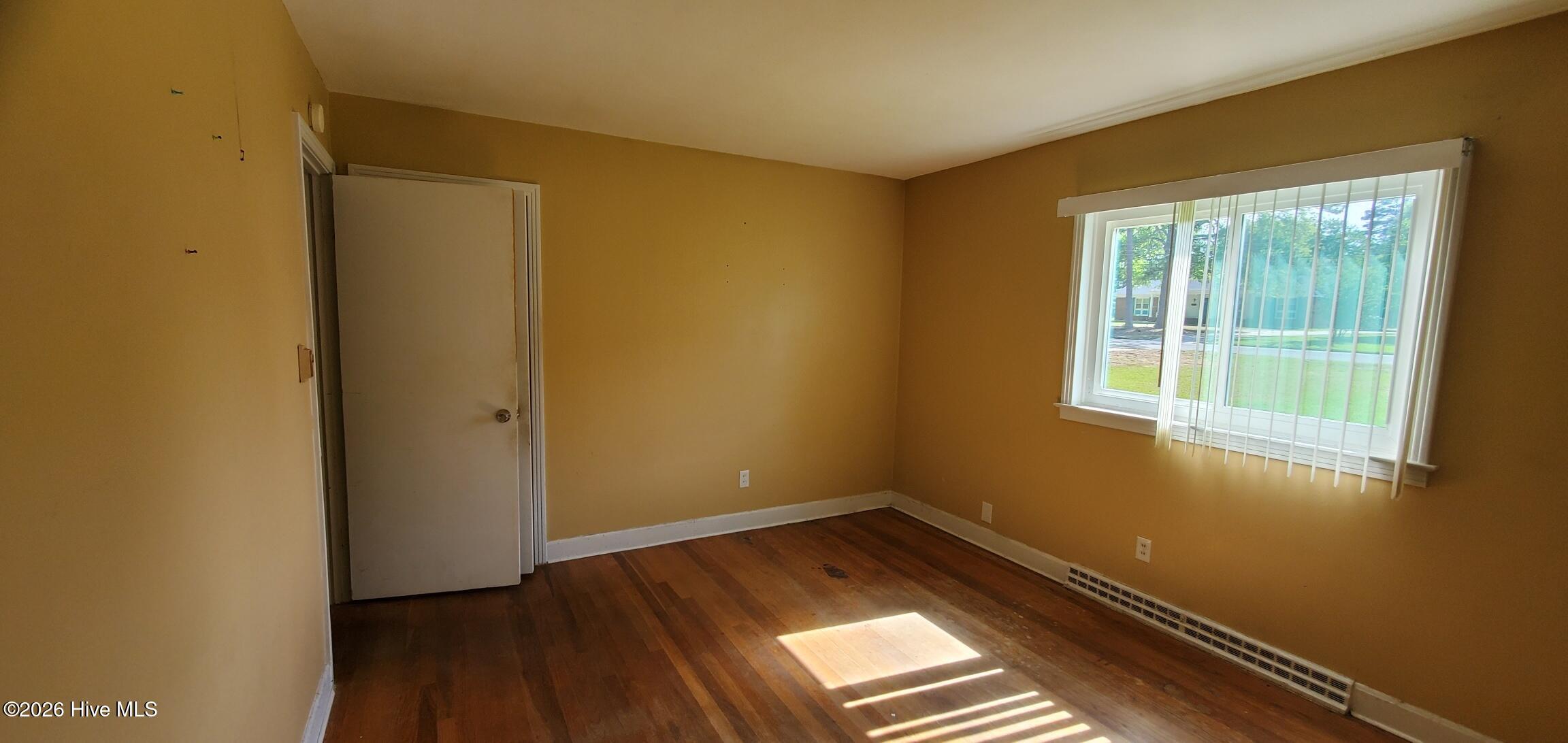 505 Lakeview Drive Property Photo 10