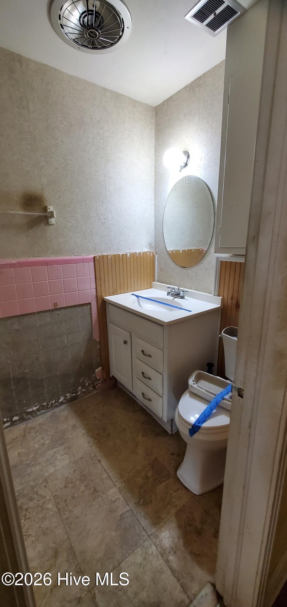 505 Lakeview Drive Property Photo 12