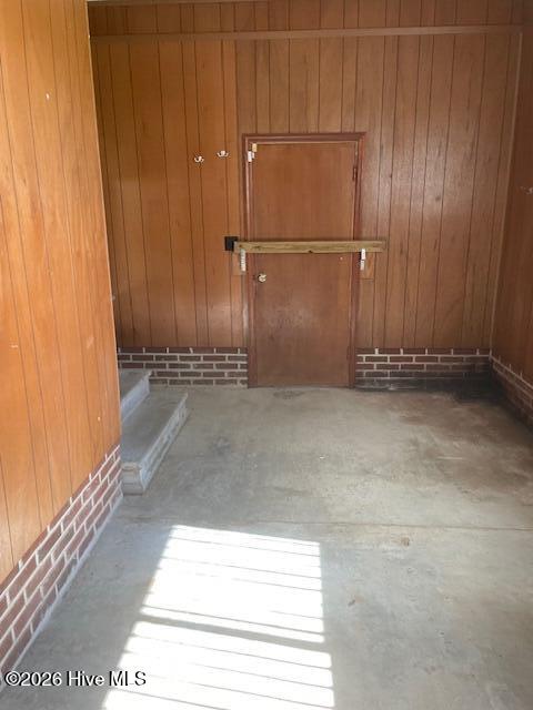 505 Lakeview Drive Property Photo 18