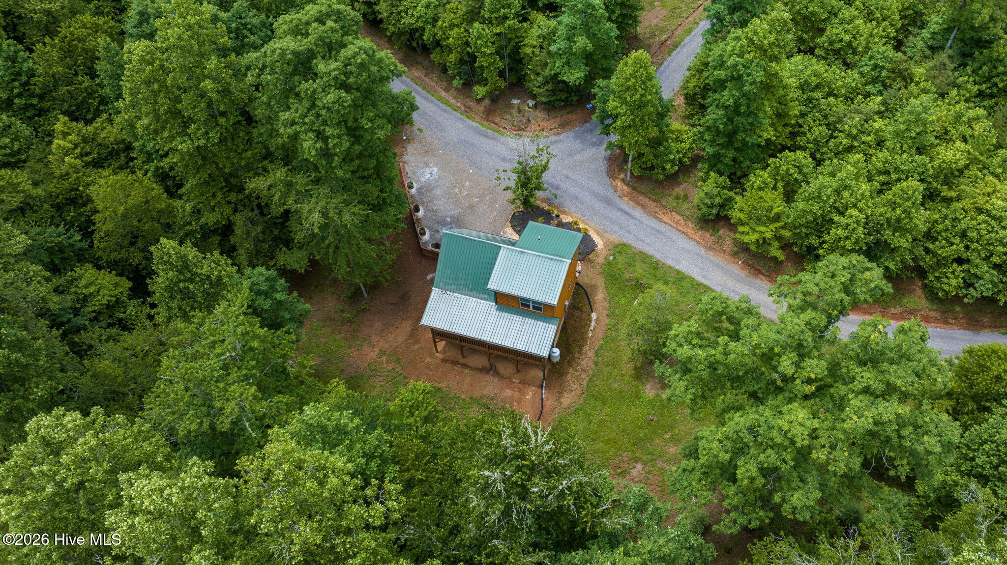 680 Deerfield Drive Property Photo 5
