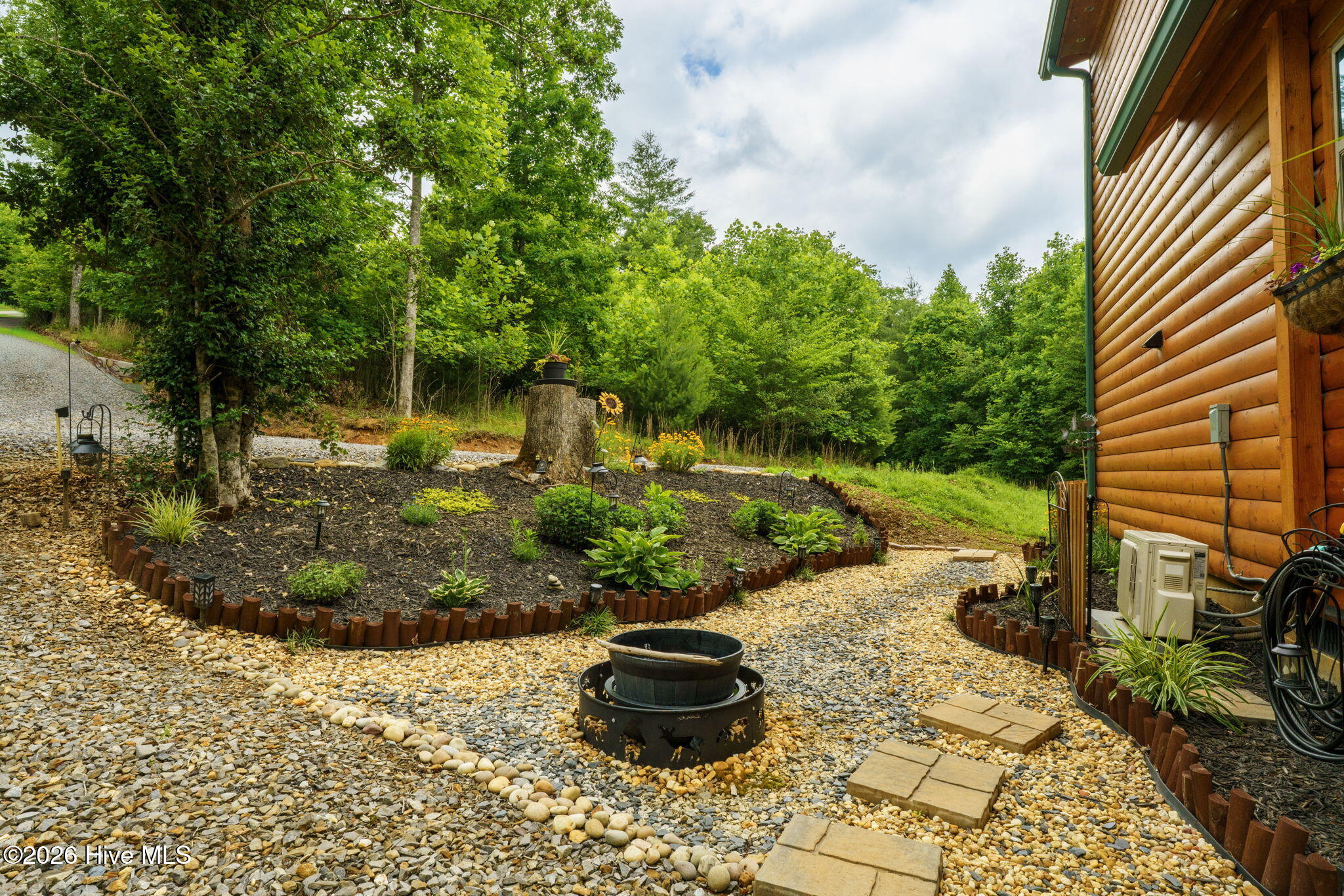 680 Deerfield Drive Property Photo 10