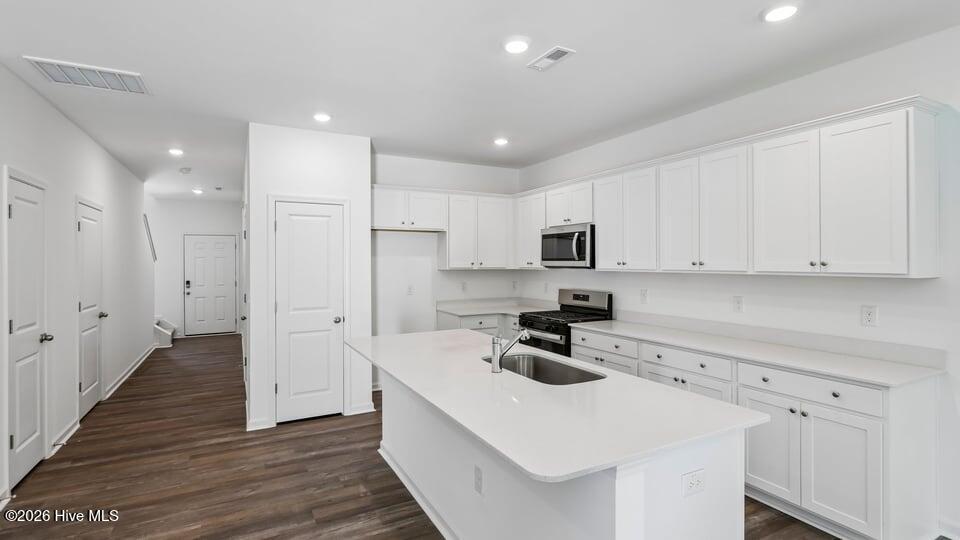 506 Cherry Laurel Drive Property Photo 4