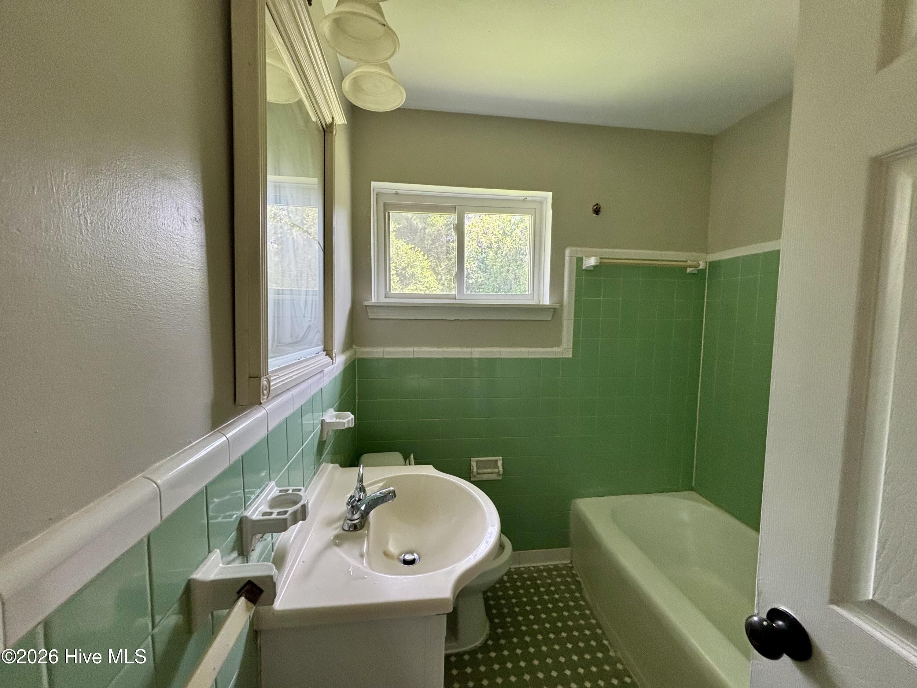 2020 Garr Drive Property Photo 7