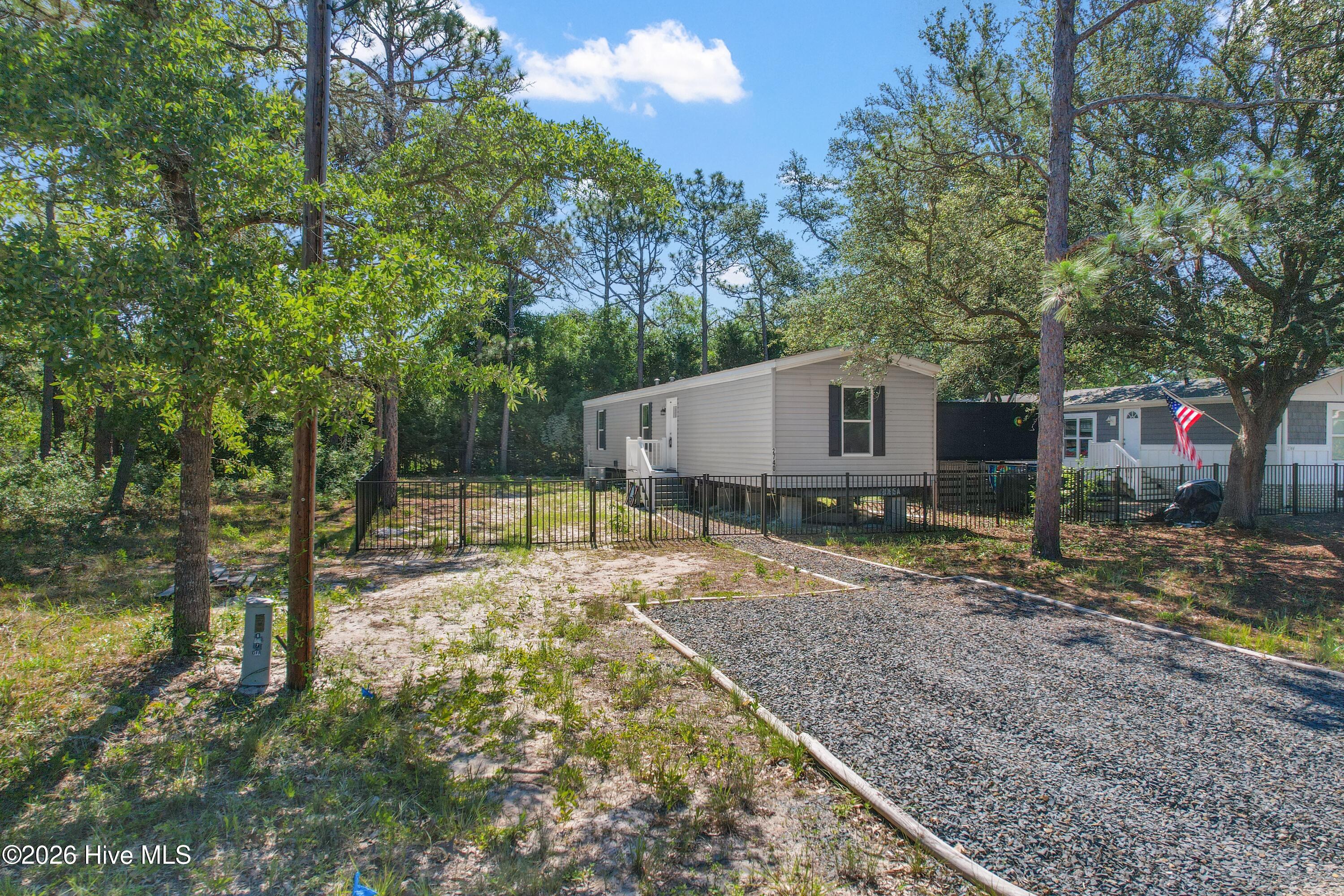2740 Ocean View Avenue Sw Property Photo 3