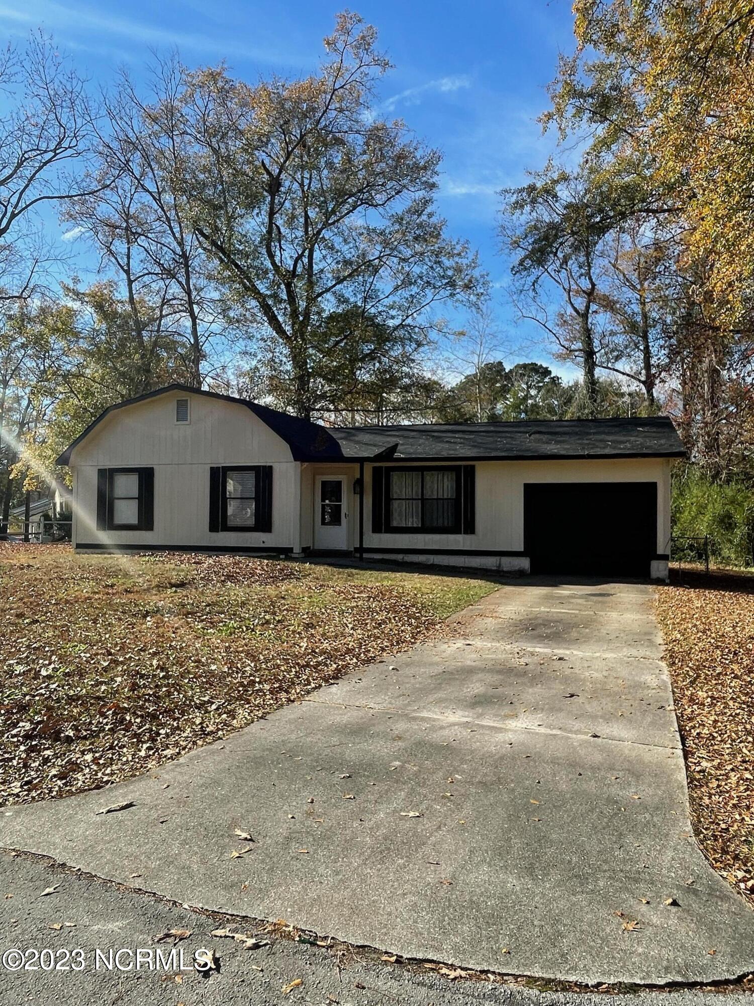 1002 Stillwood Circle Property Photo 3