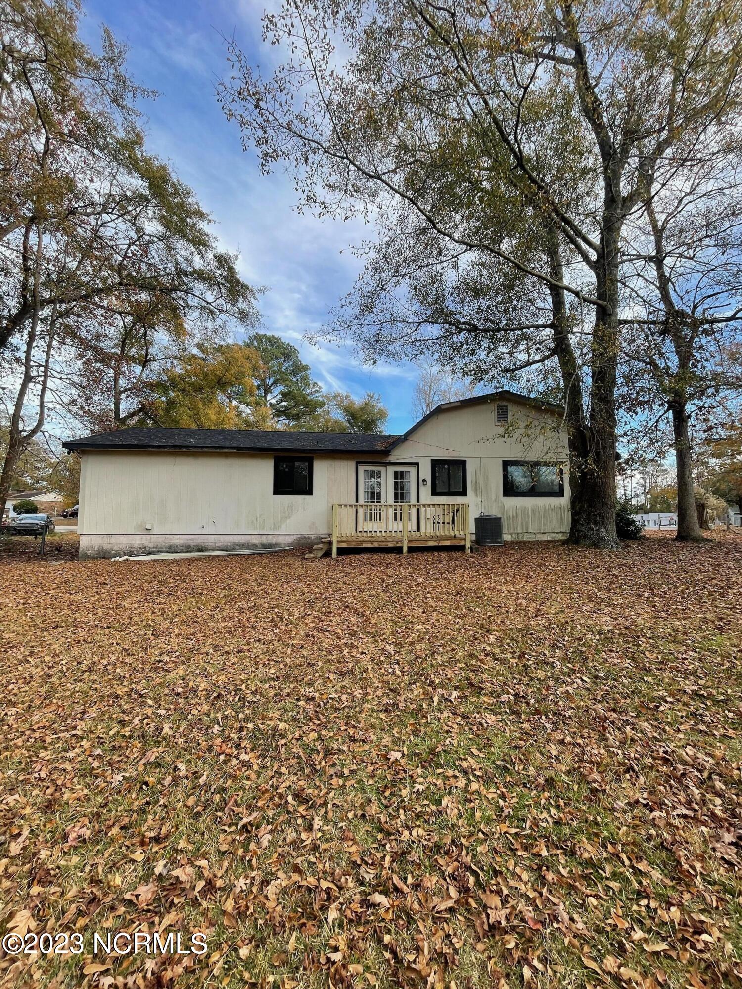 1002 Stillwood Circle Property Photo 15