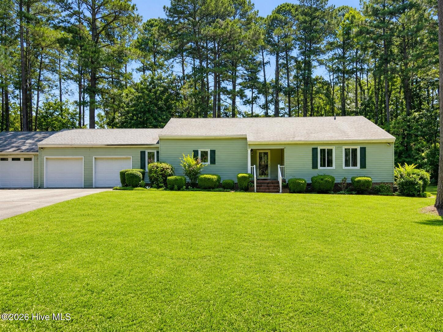 4501 W Fairway Drive Property Photo 1