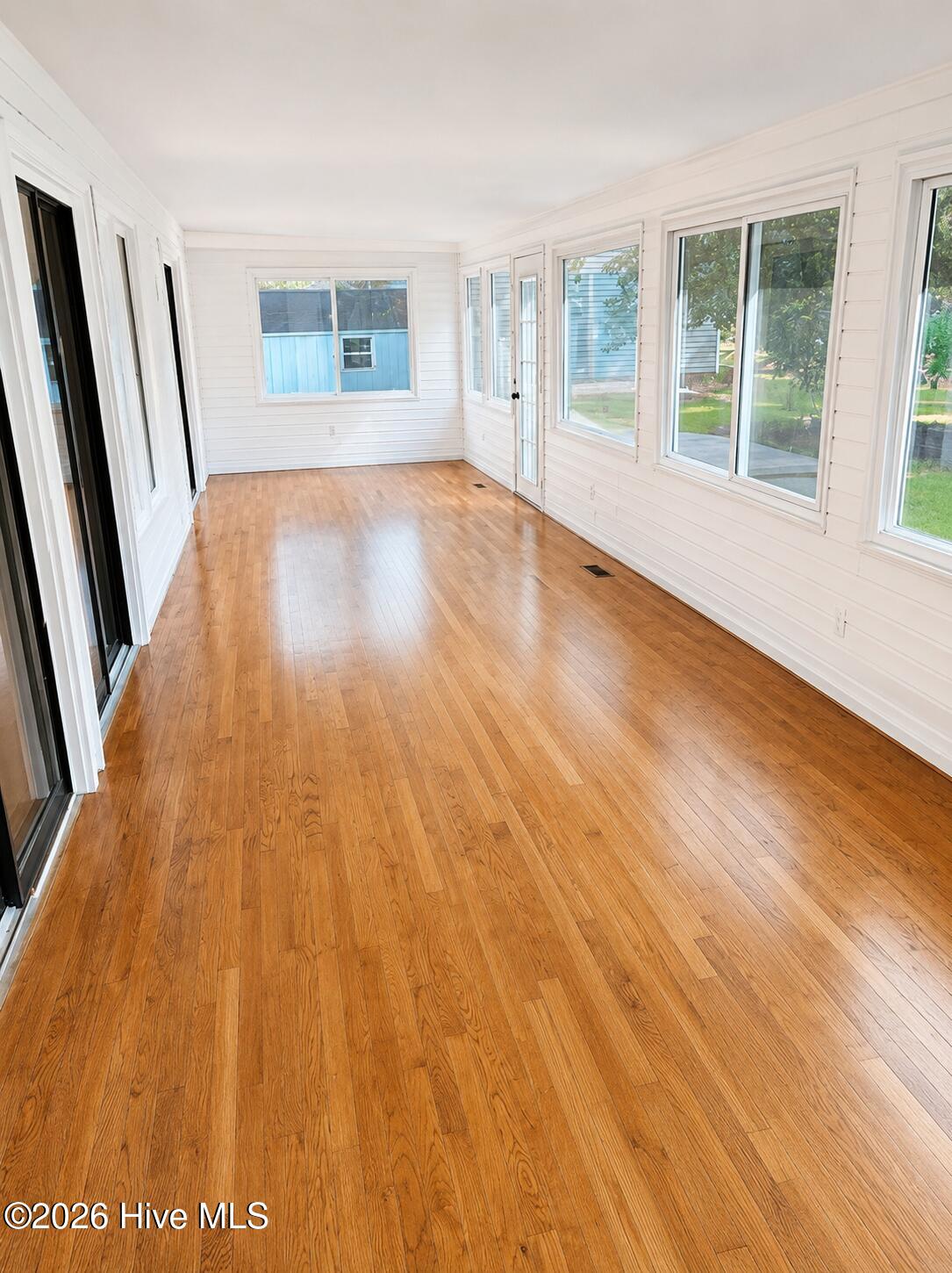 4501 W Fairway Drive Property Photo 7
