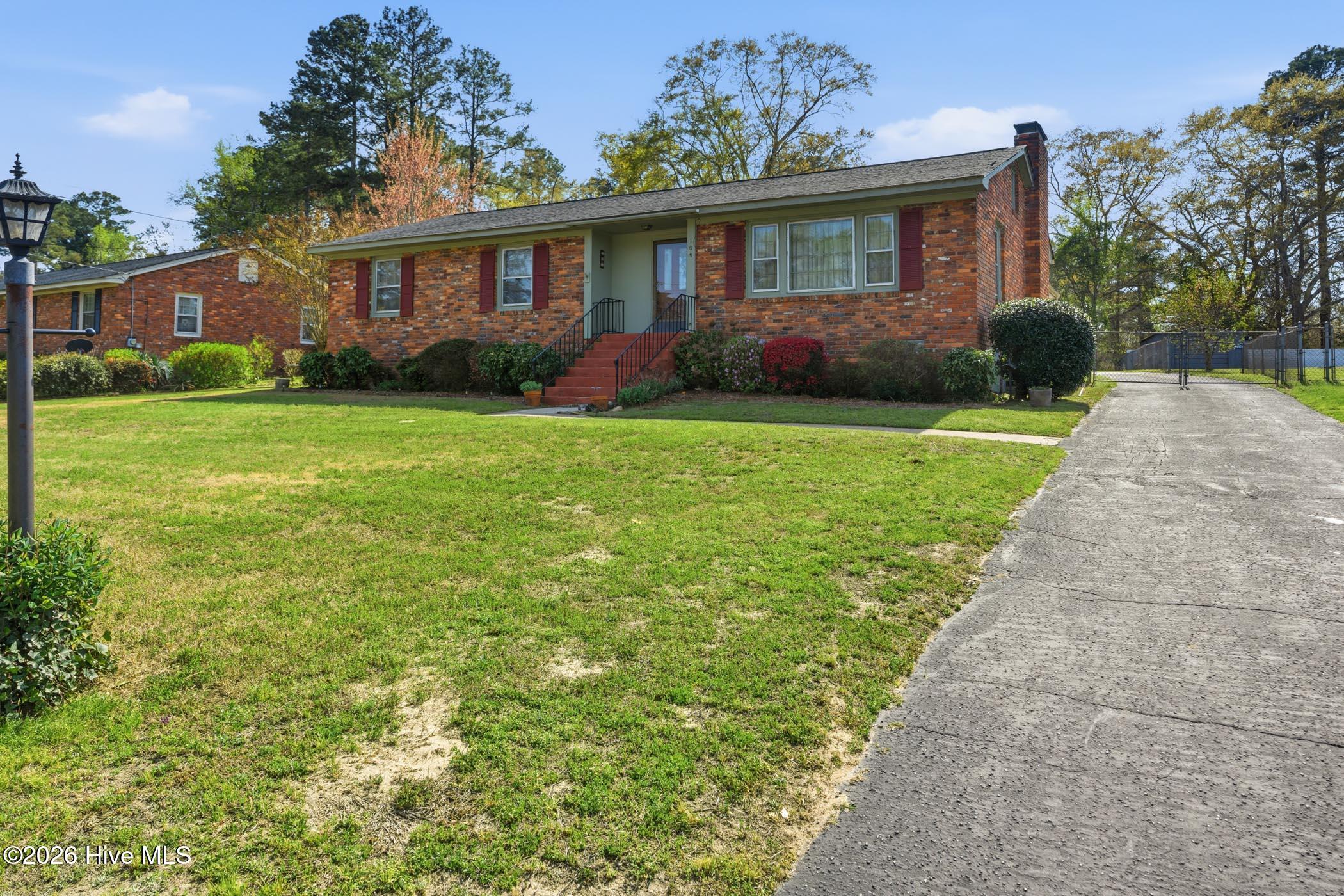 104 Mcdonald Drive Property Photo 3