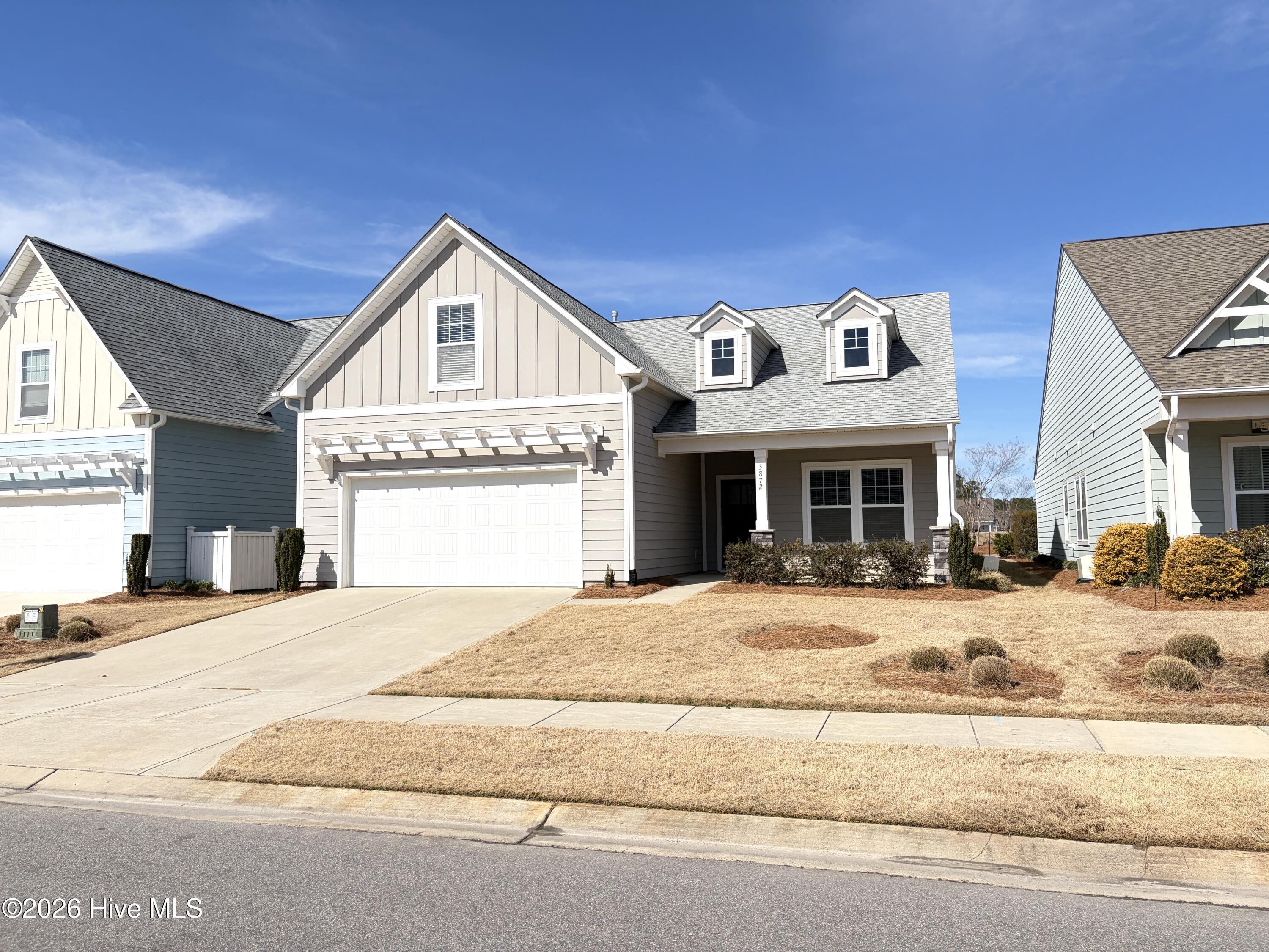 5872 Park West Circle Property Photo 2