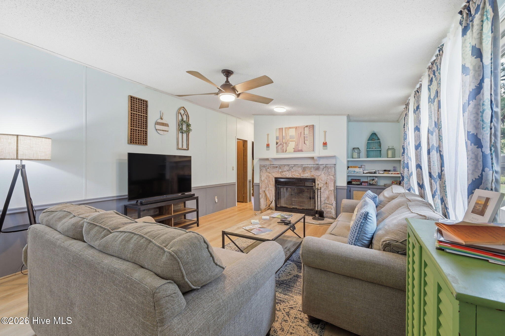 133 Rhodes Haven Drive Property Photo 3