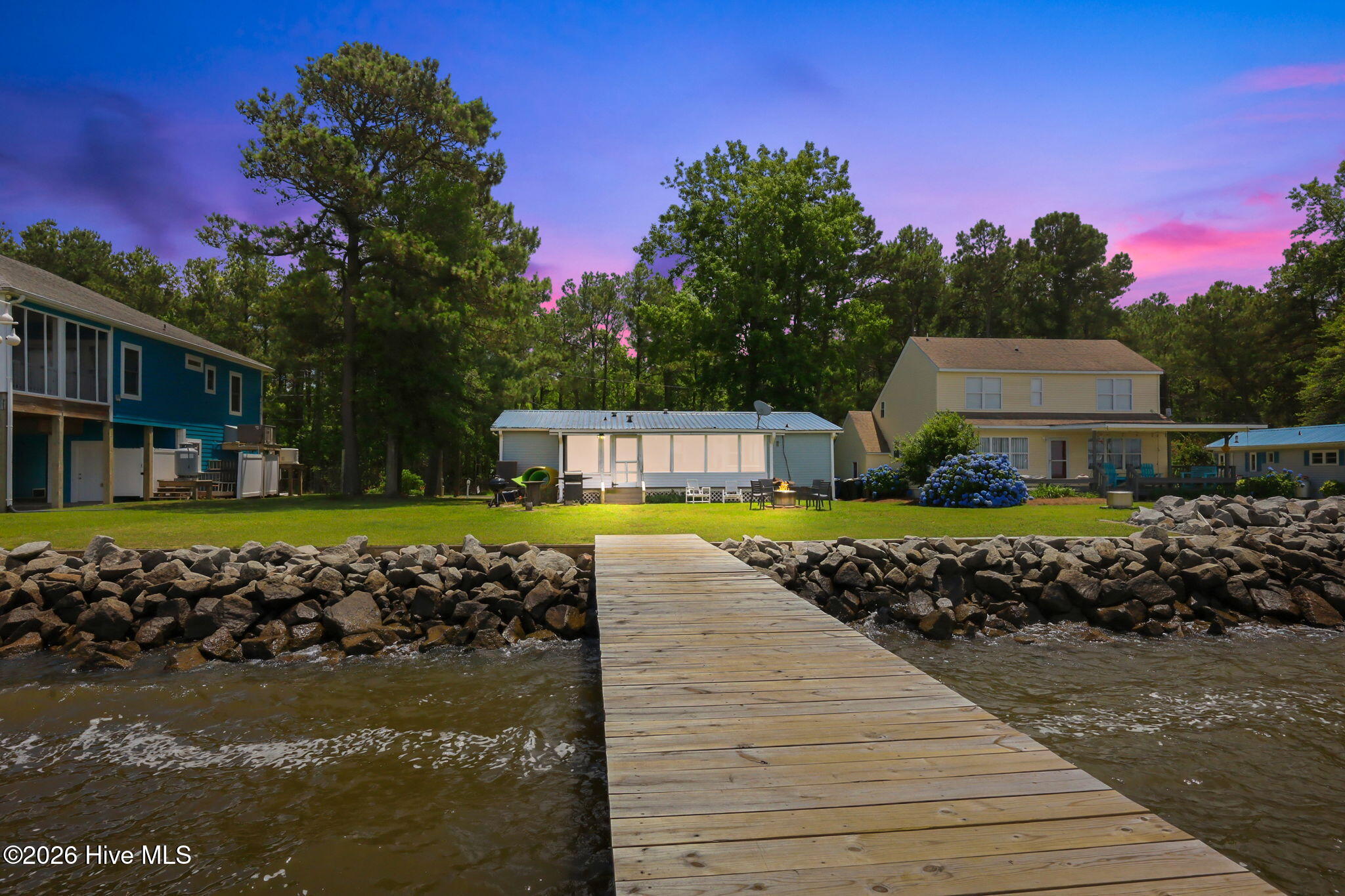 133 Rhodes Haven Drive Property Photo 33