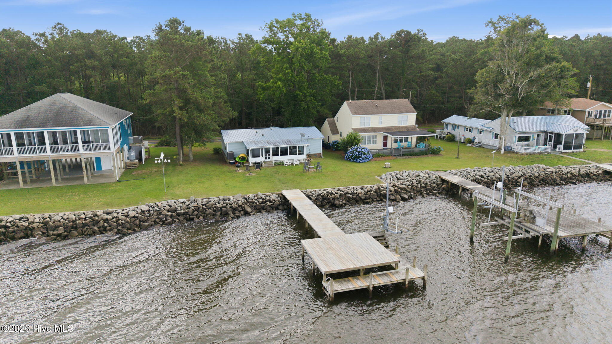 133 Rhodes Haven Drive Property Photo 44