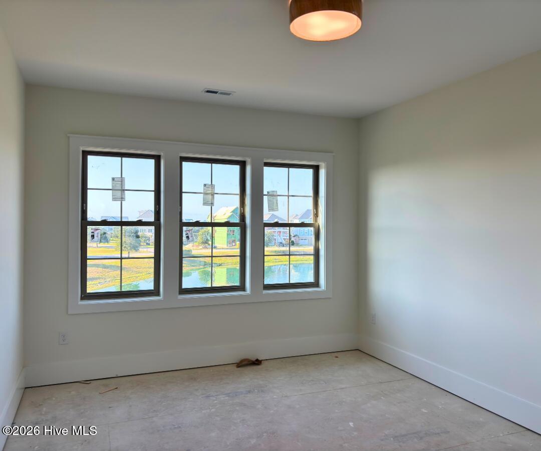 105 Marshland Circle Property Photo 8
