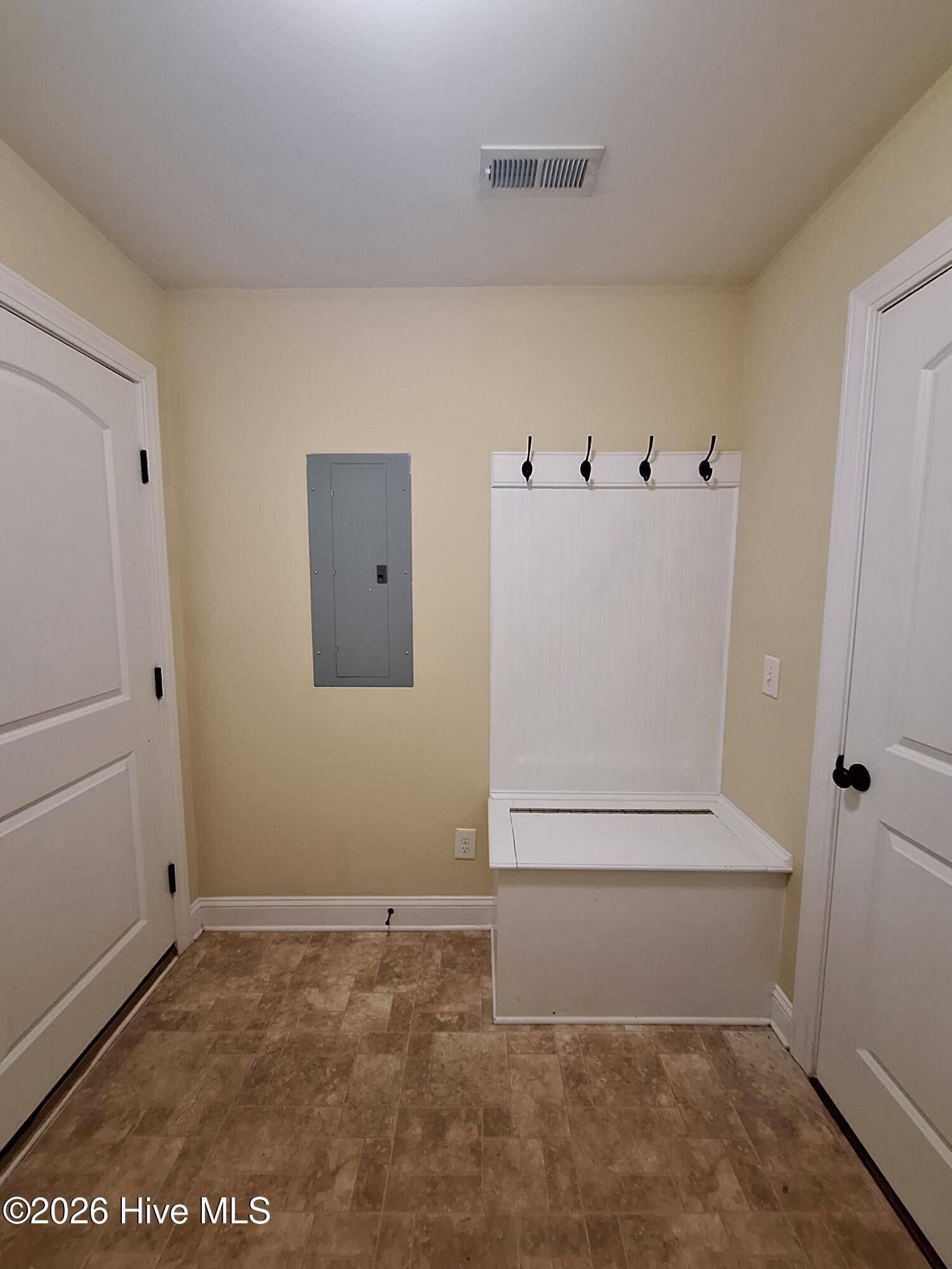 2205 Great Laurel Court Property Photo 20