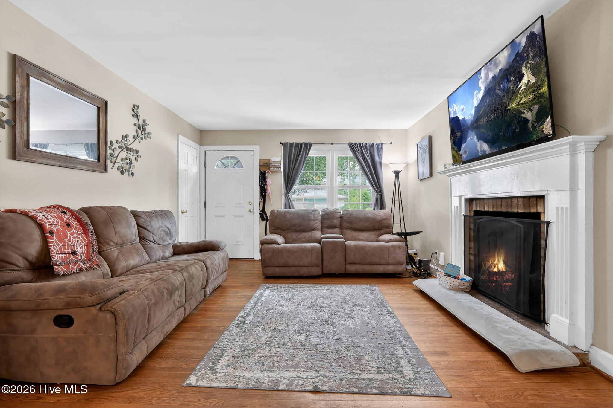 2208 Imperial Avenue E Property Photo 15