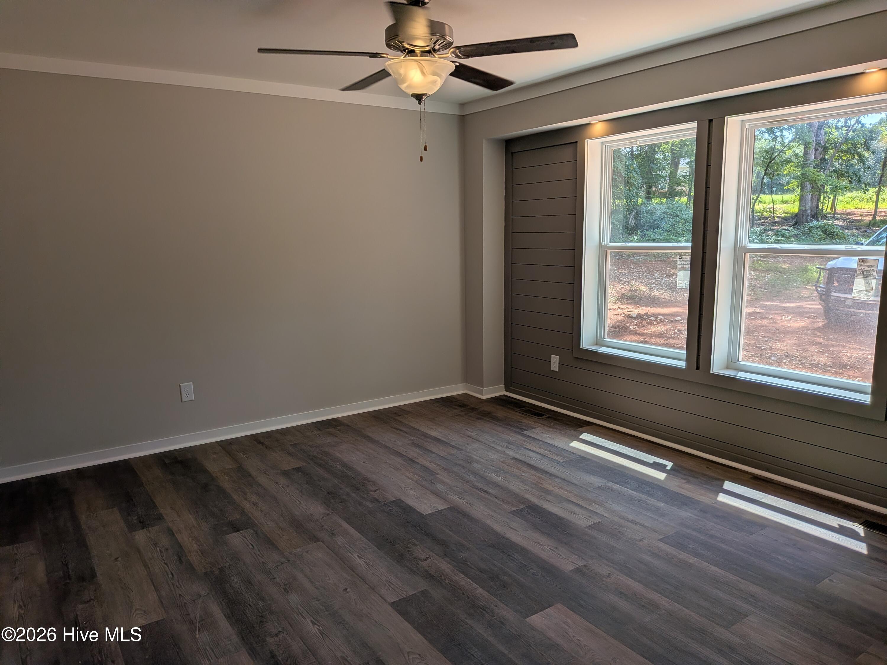 110 Holmes Lane Property Photo 10