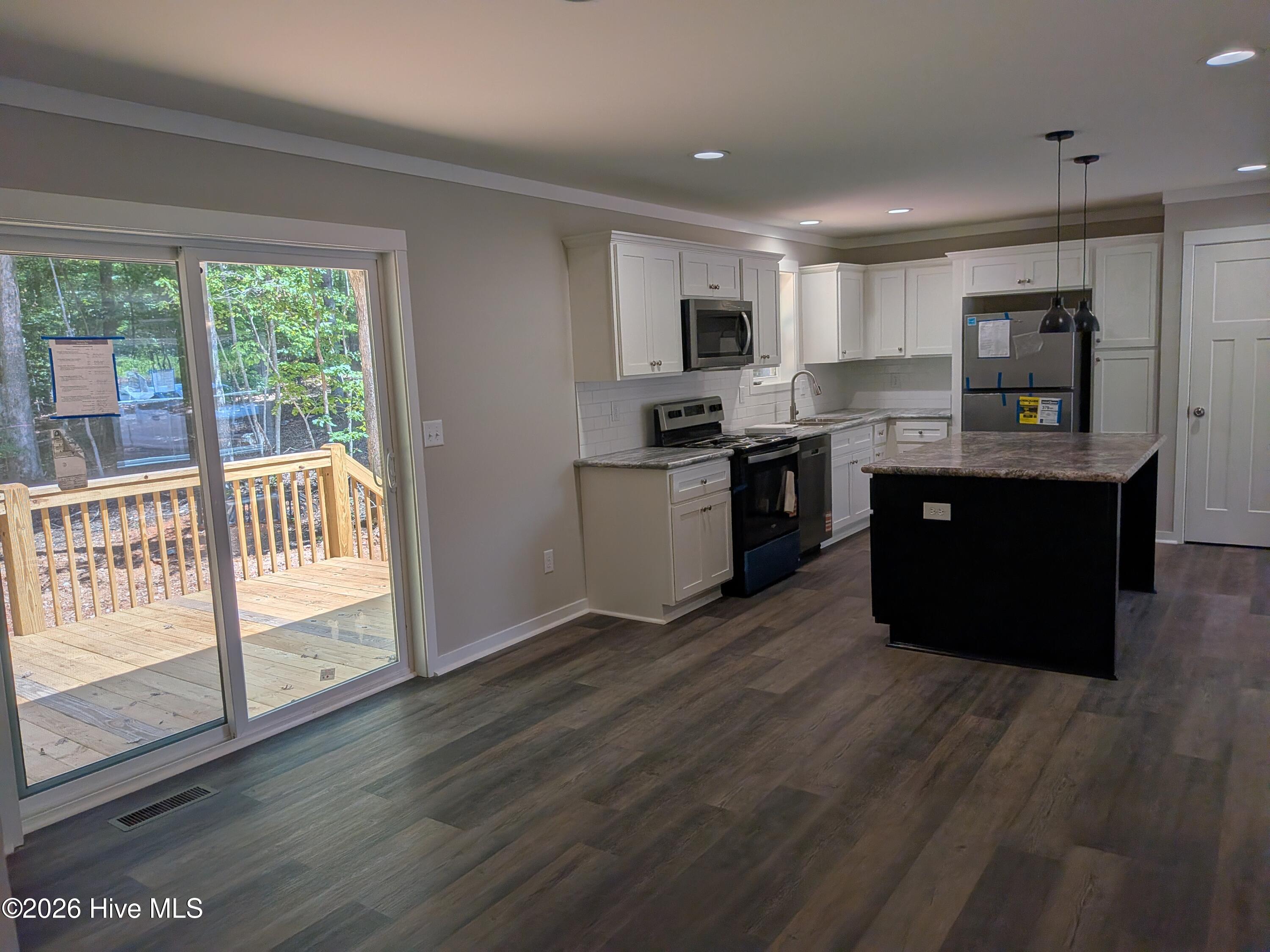 110 Holmes Lane Property Photo 23