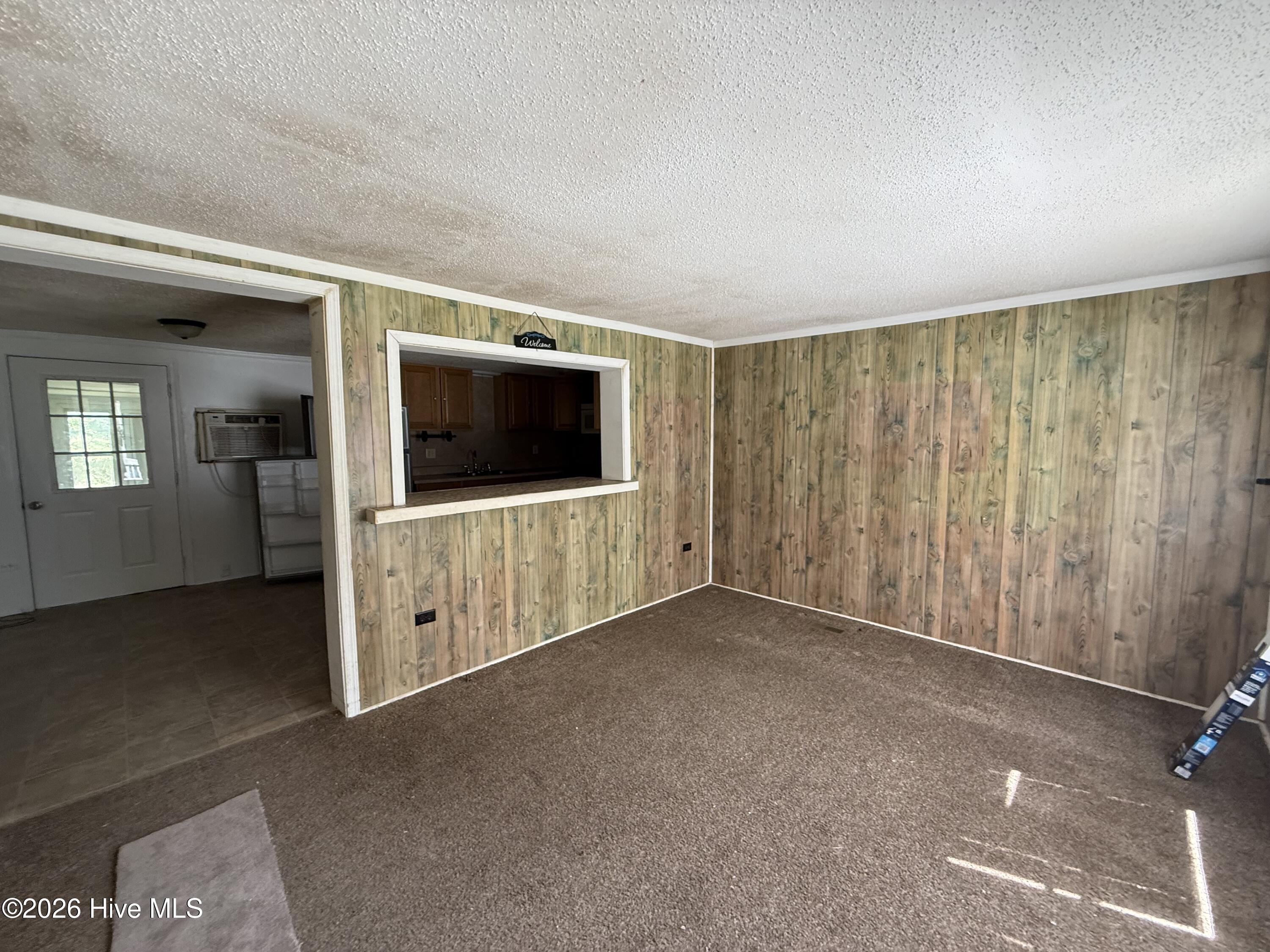 112 Colony Drive Property Photo 3