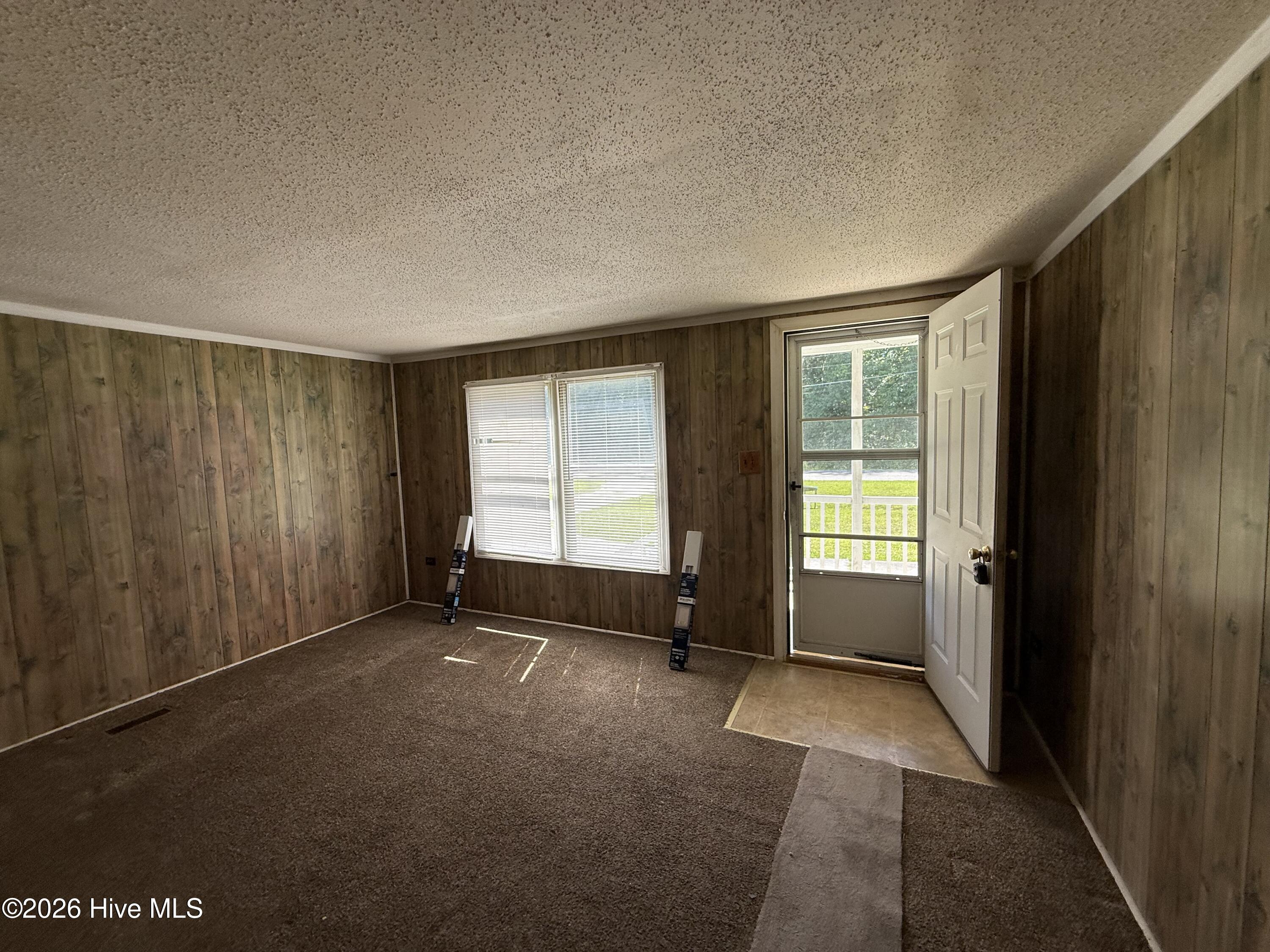 112 Colony Drive Property Photo 4