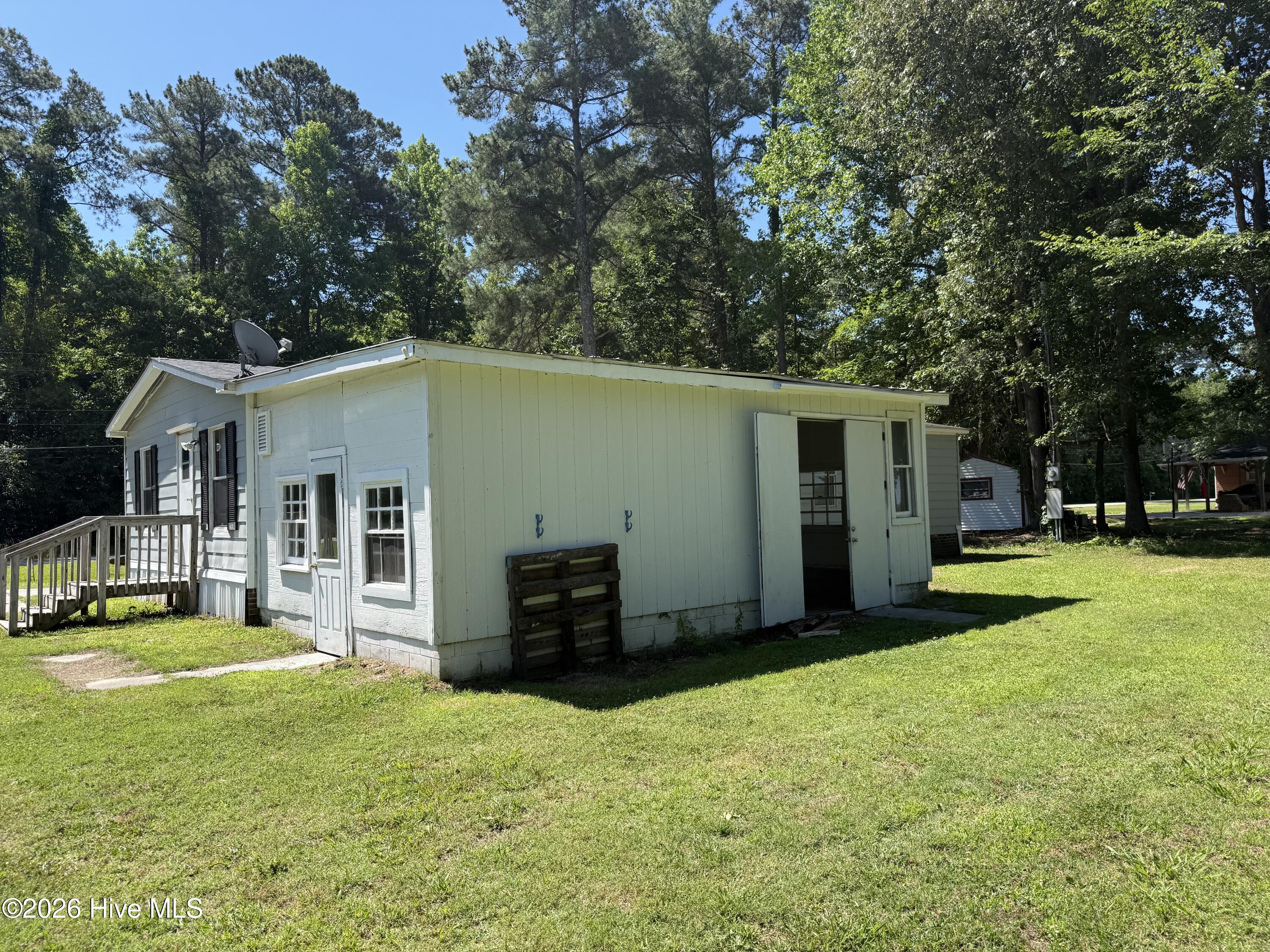 112 Colony Drive Property Photo 23