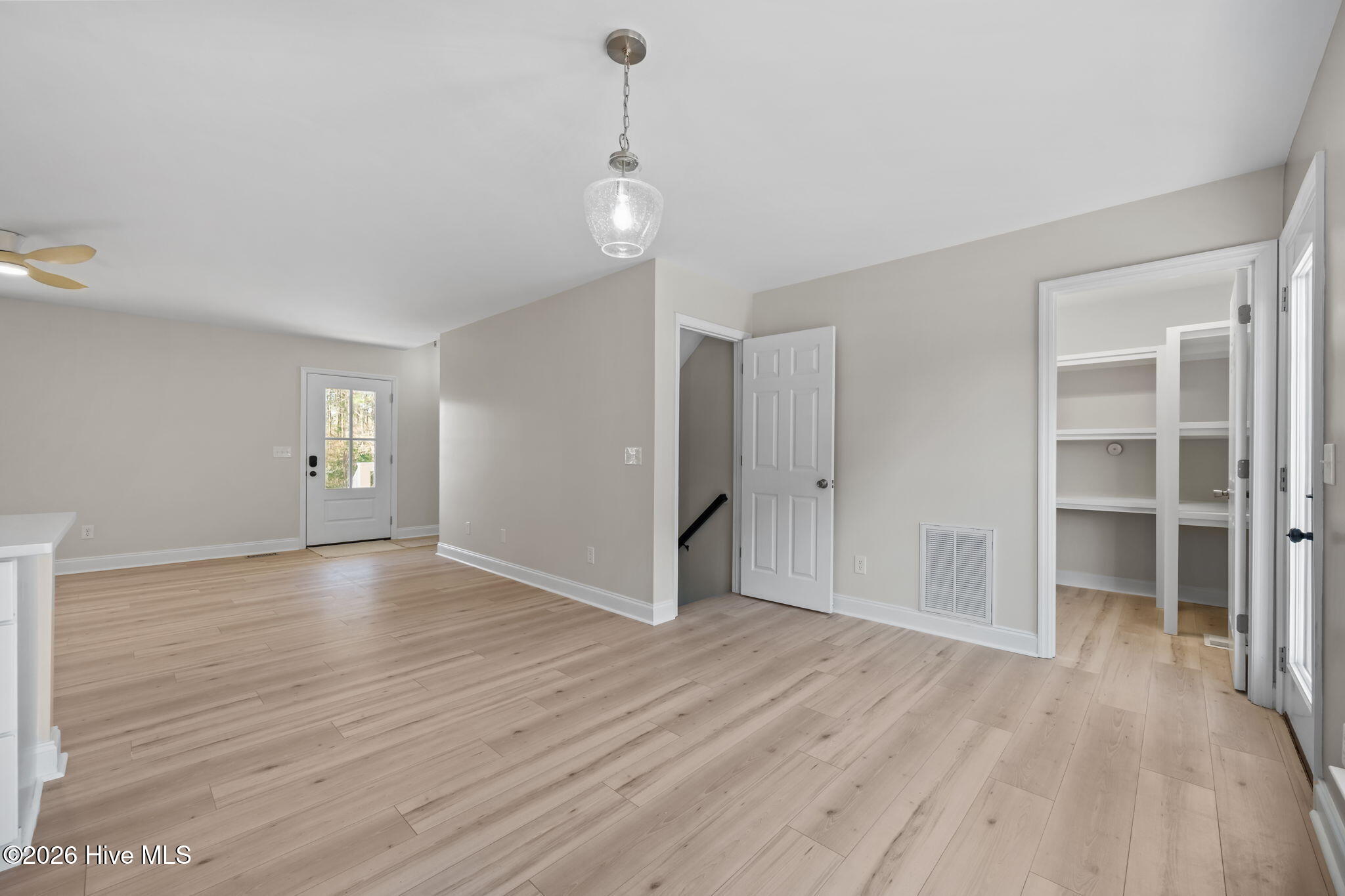 106 Dolphin Drive Property Photo 18