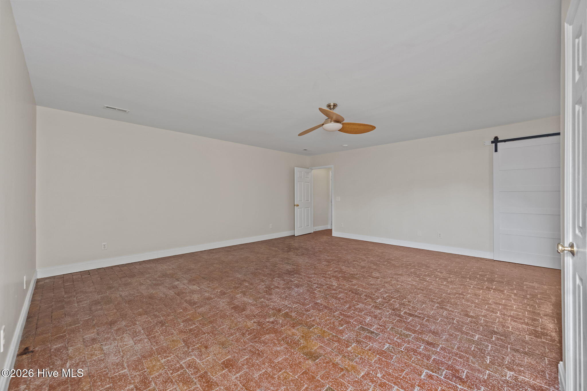 106 Dolphin Drive Property Photo 37