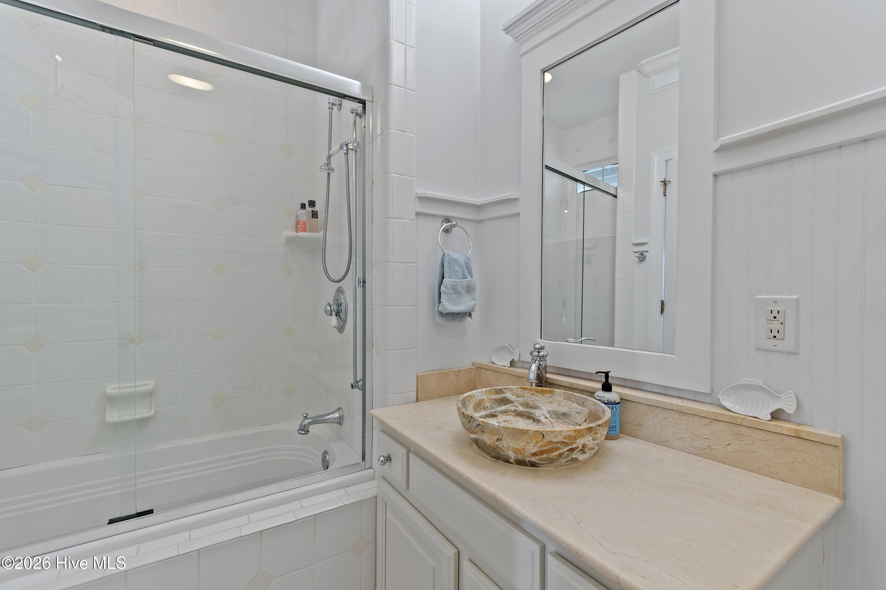 6925 Kings Lynn Drive Property Photo 52