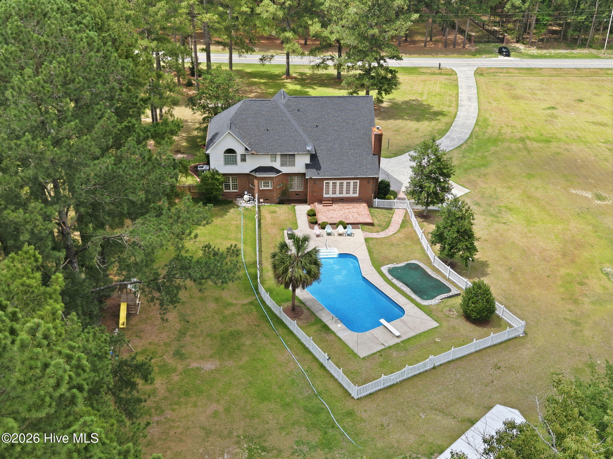 4076 Mobleys Bridge Road Property Photo 8