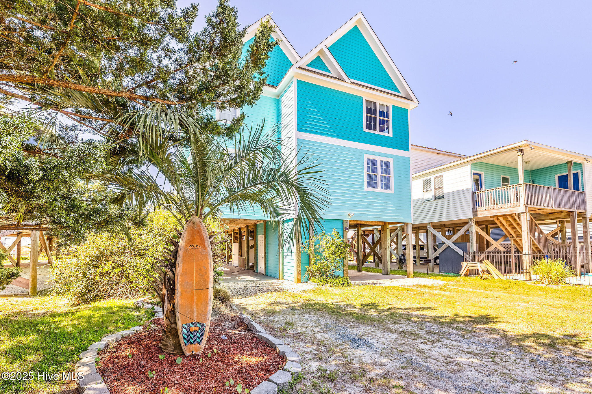 308 E Beach Drive Property Photo 4