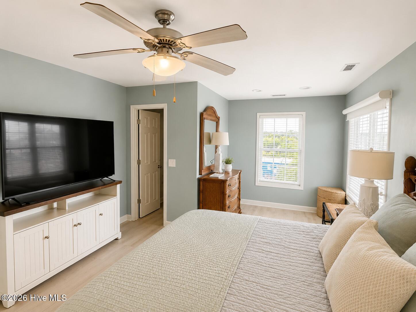 308 E Beach Drive Property Photo 39