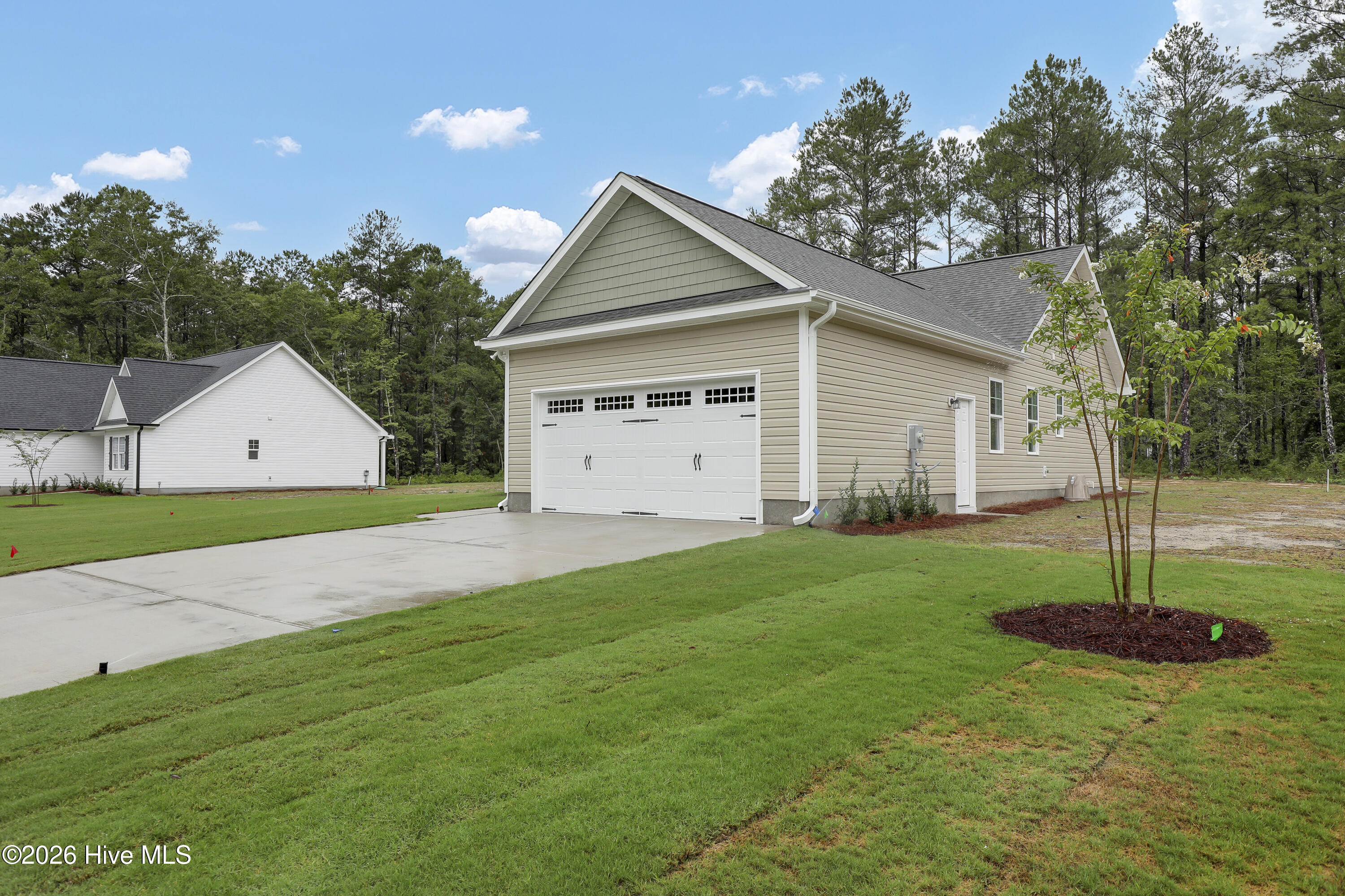 42 Peach Court Property Photo 3