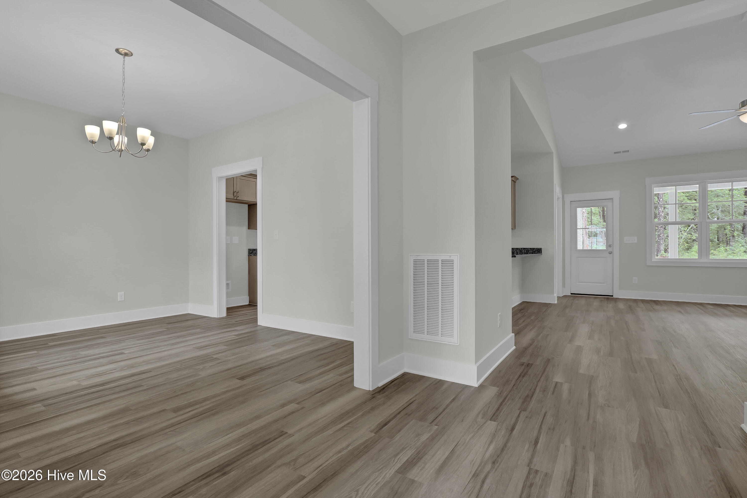 42 Peach Court Property Photo 26