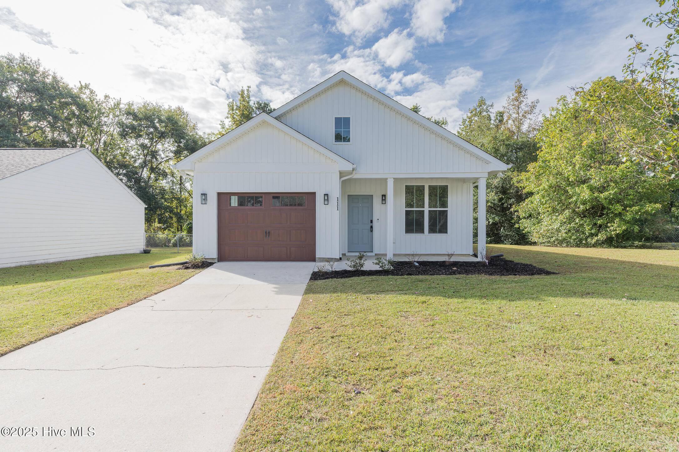 111 Hampton Court Property Photo 1